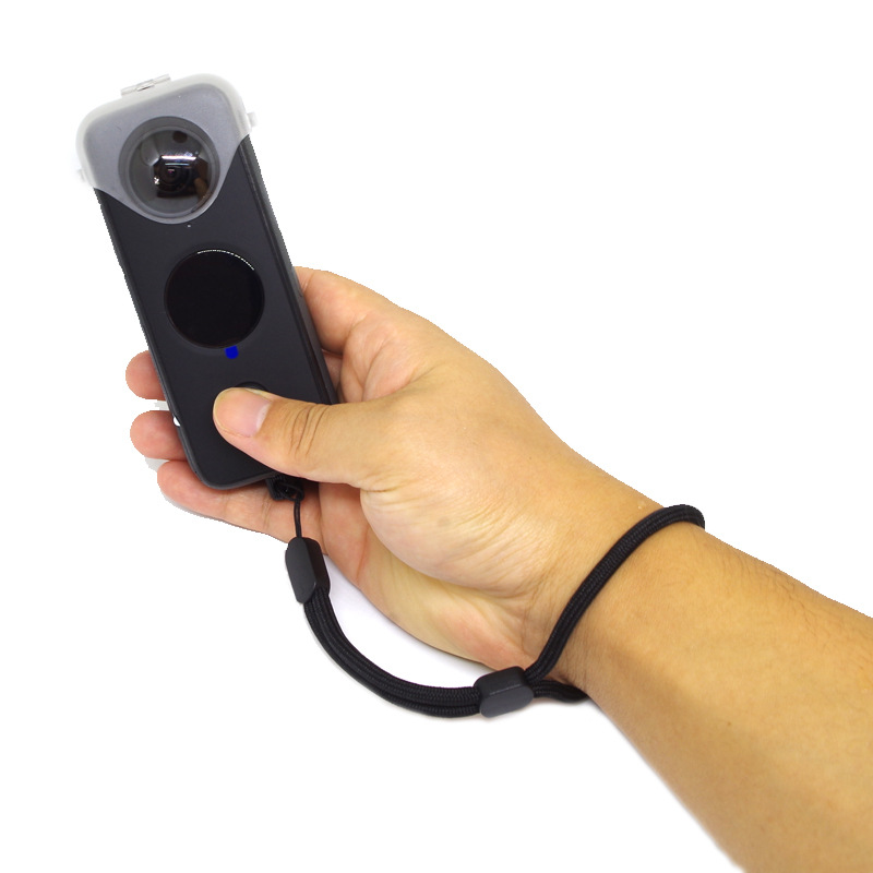 Pasek na nadgarstek Antypośliz – Insta360 Camera X3 recenzja i cena